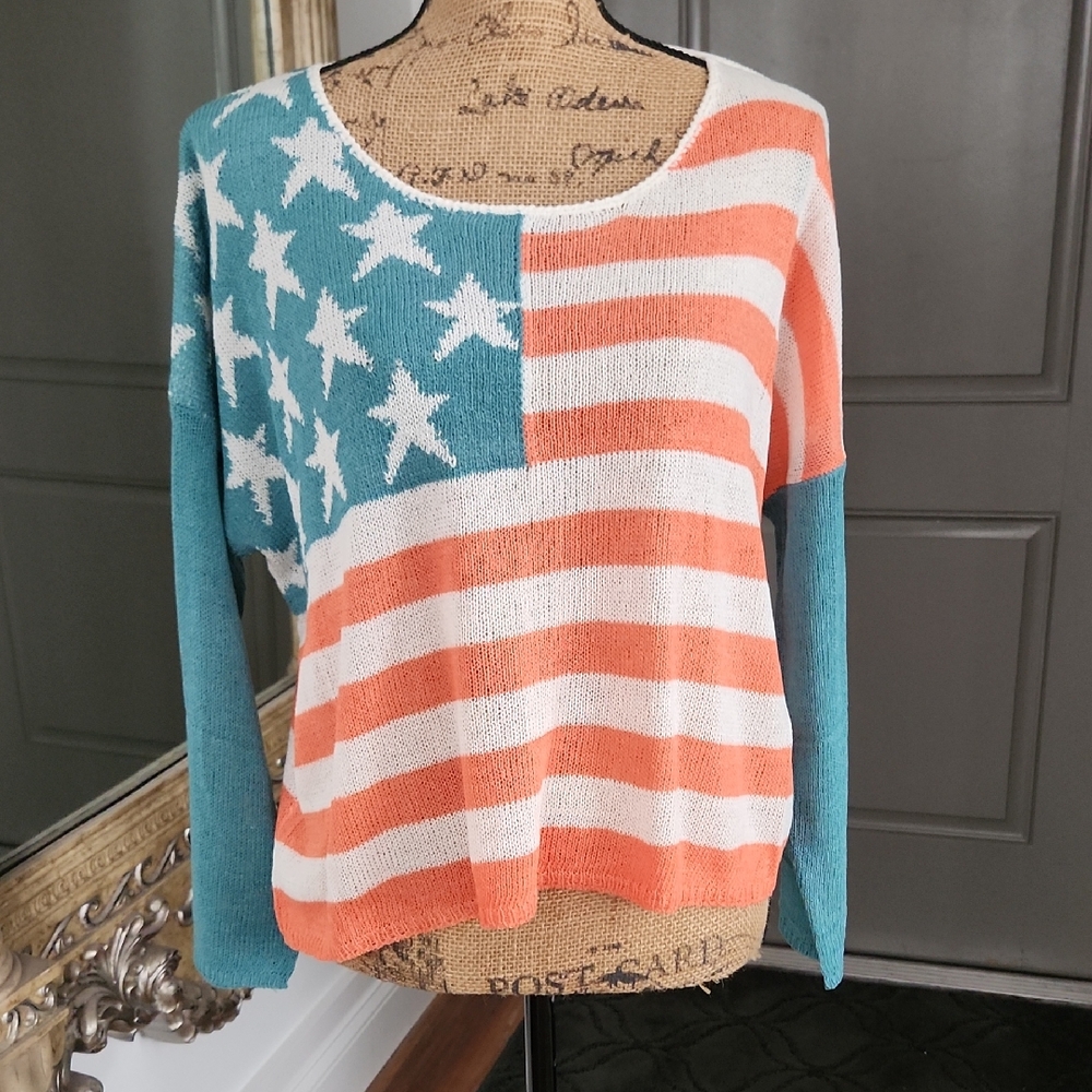 Miracle City America Flag Woven Top